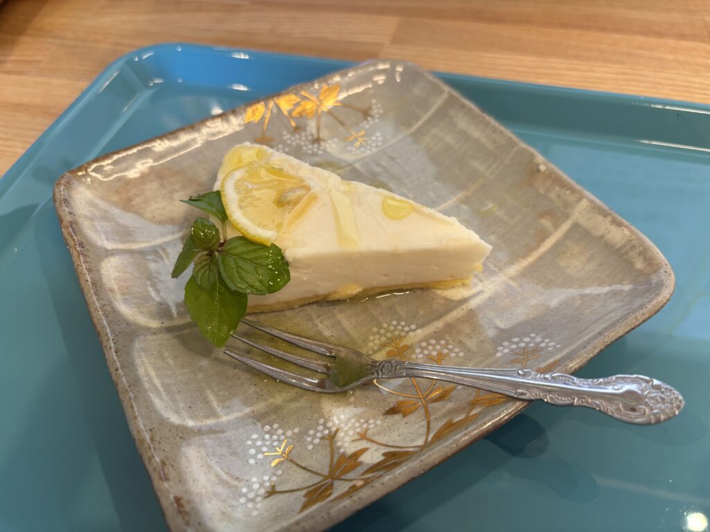 レモン　レモンムースケーキ