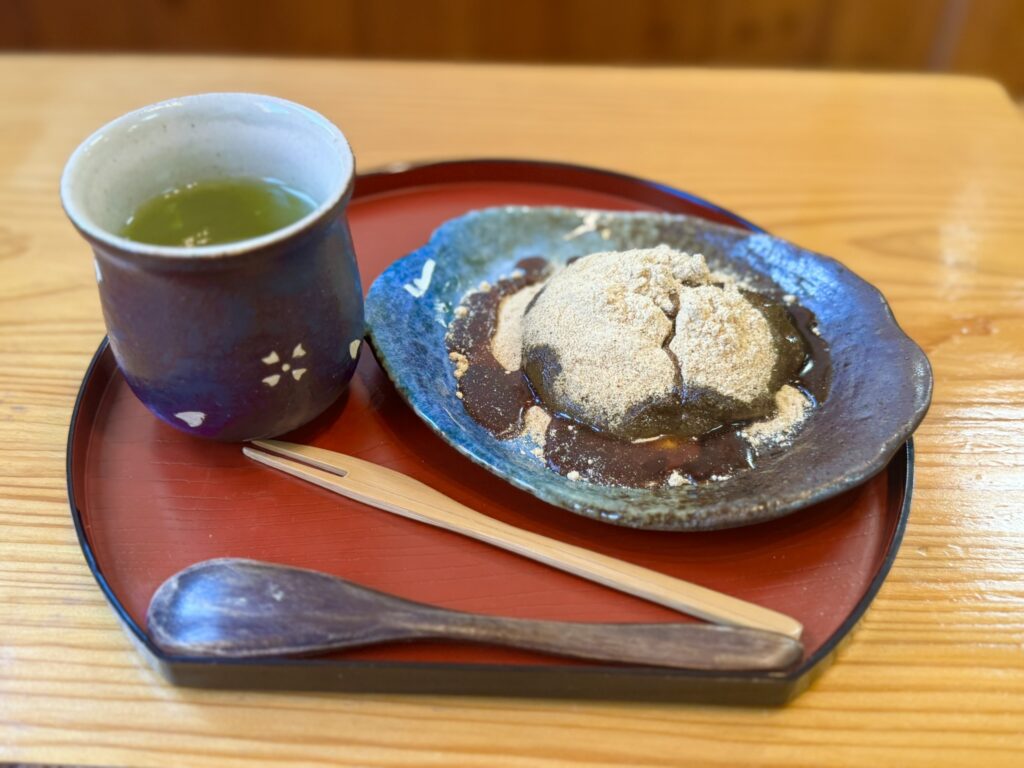店主手作りの「わらび餅」