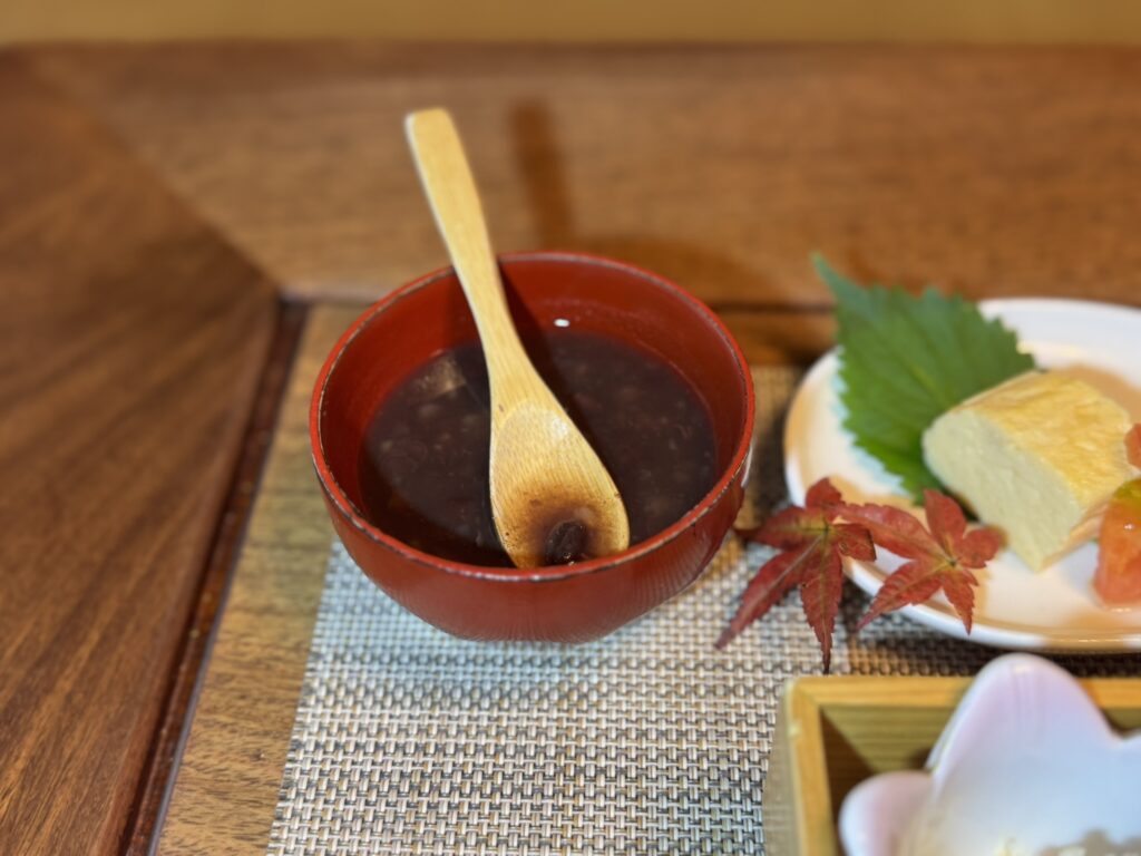 「ここのつ御膳」のぜんざい