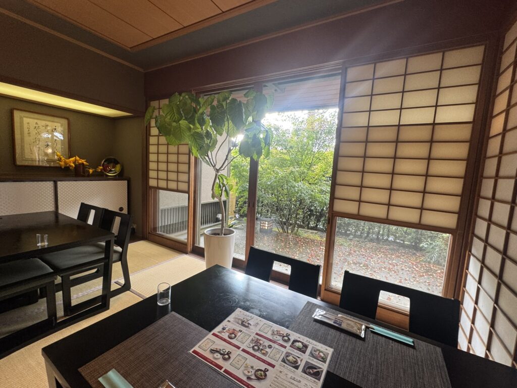 だご汁茶寮 ここのつの店内