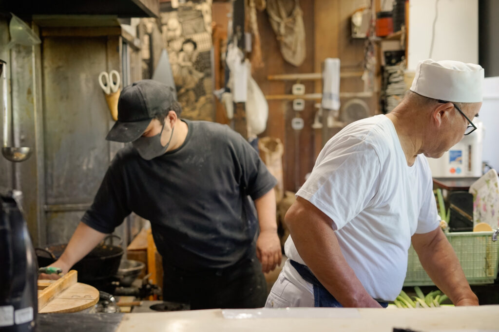 「夕立」の店主