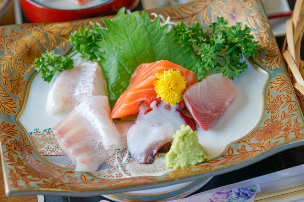 刺身盛り合わせ