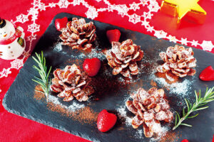 まるで本物!? 楽しく作るかわいいお菓子 松ぼっくりケーキ【おうちでCOOK】