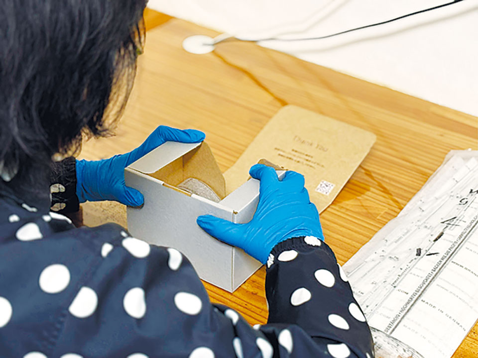 基準に沿って、一つ一つ丁寧に作業