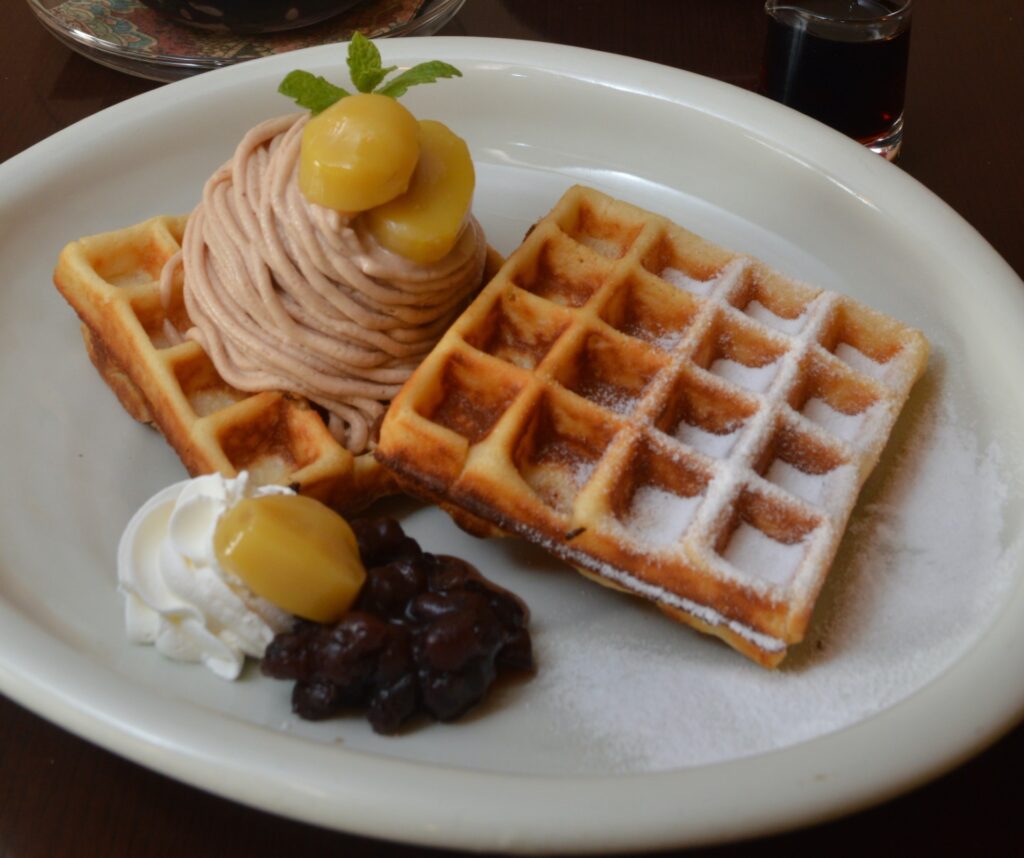 「珈蔵手焼きワッフル」(940円)