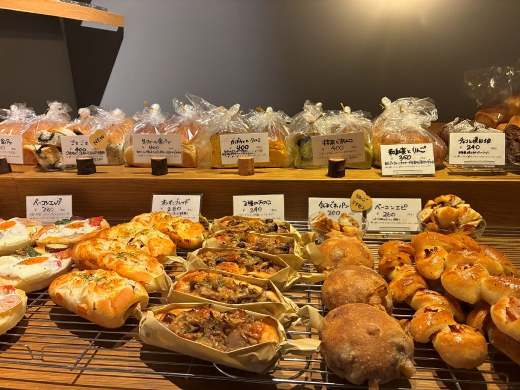 Fam-oshima-のベーカリーコーナー