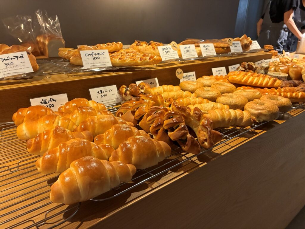 Fam-oshima-のベーカリーコーナー