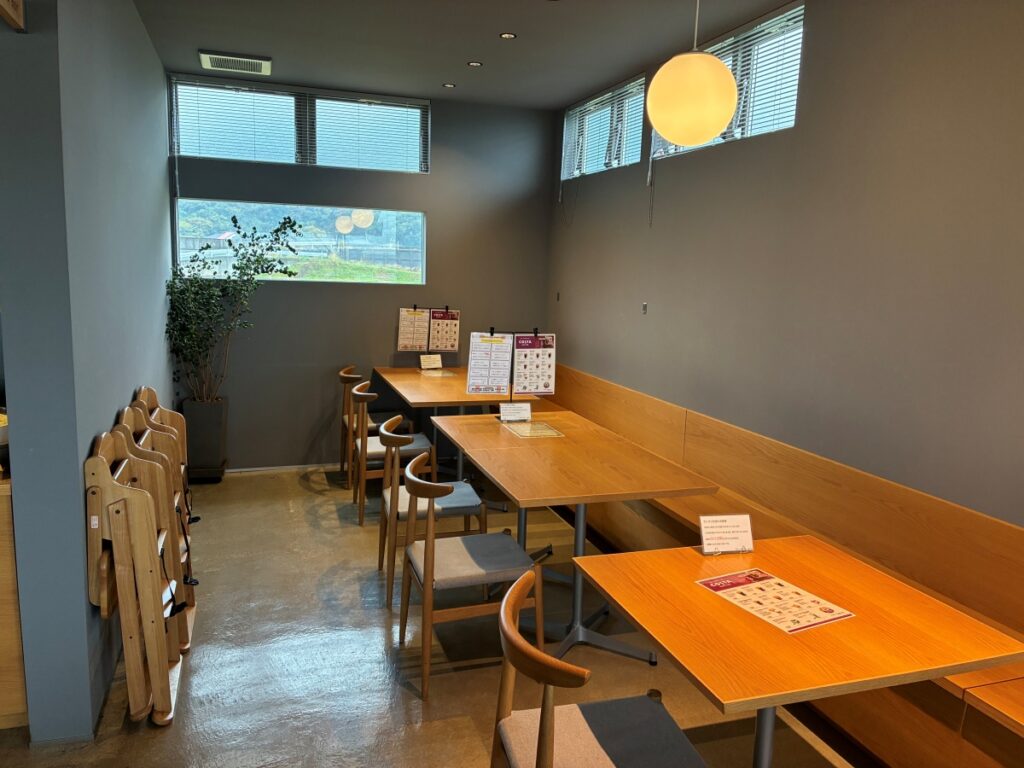 Fam-oshima-のカフェスペース