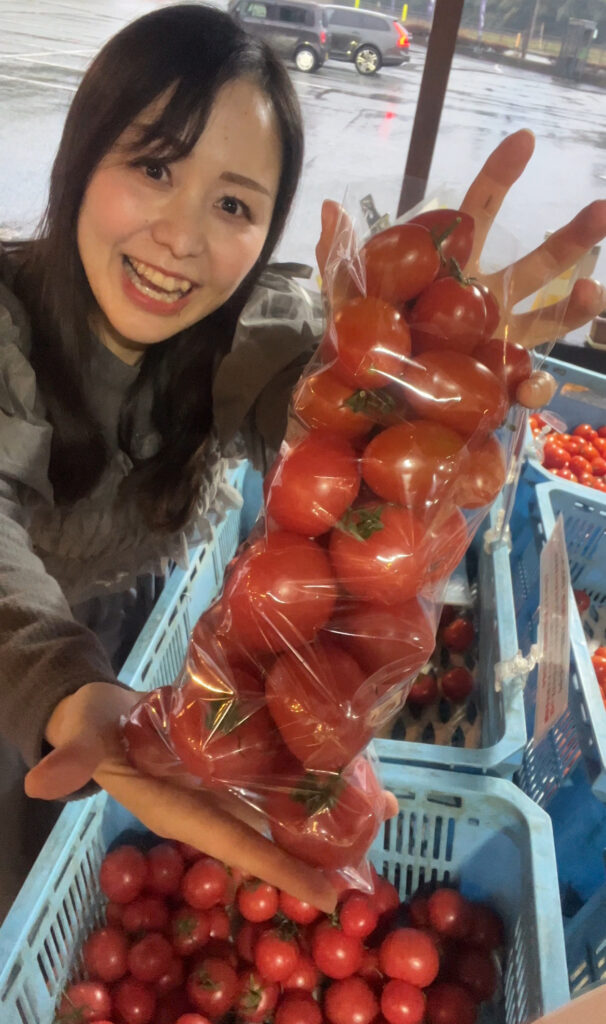 大量のミニトマトを詰めたところ