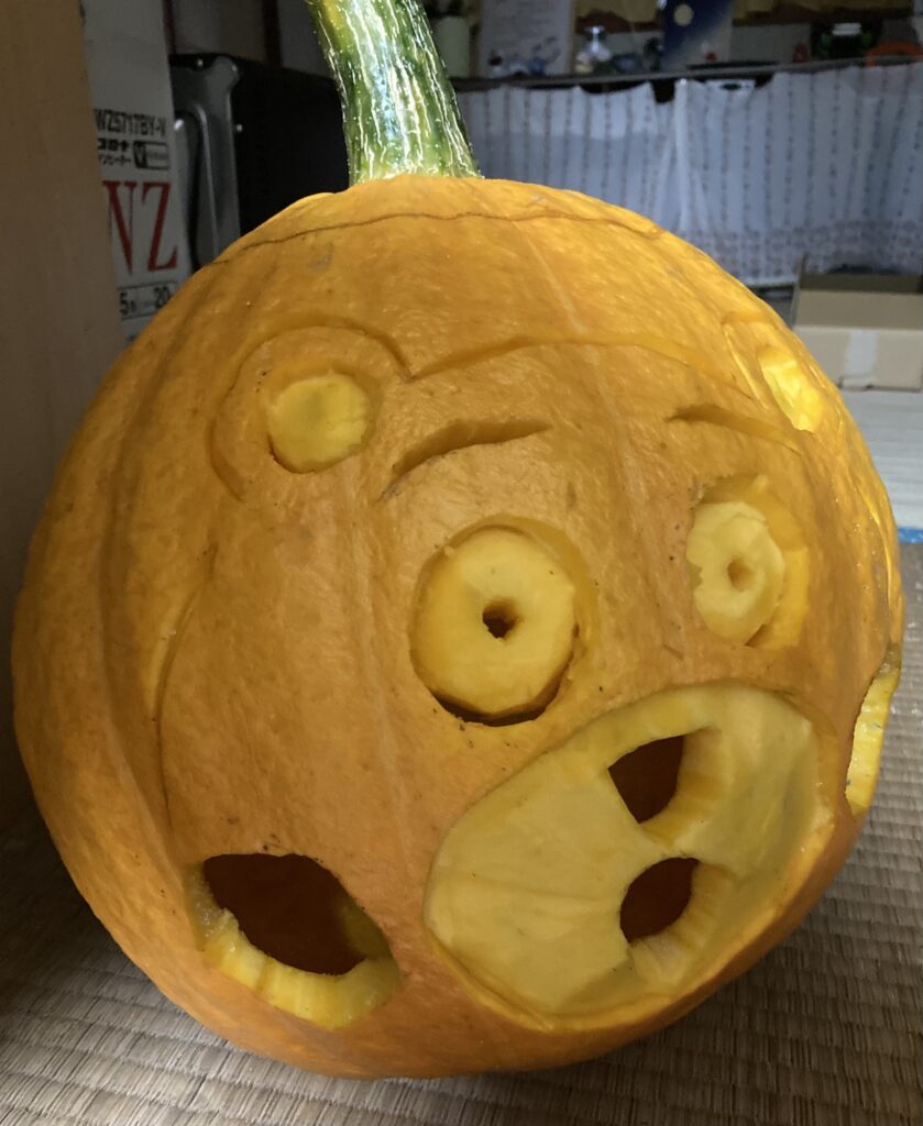 くまモン顔のカボチャ