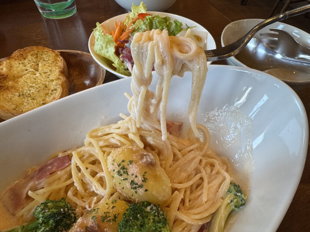 ジャガイモとベーコンの明太子クリームパスタ