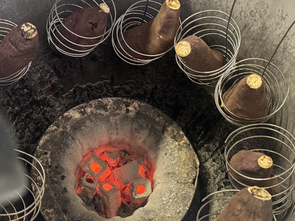 いものことで頭がいっぱいのつぼ焼き