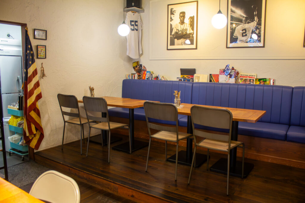 LIKE A TAVERNの店内