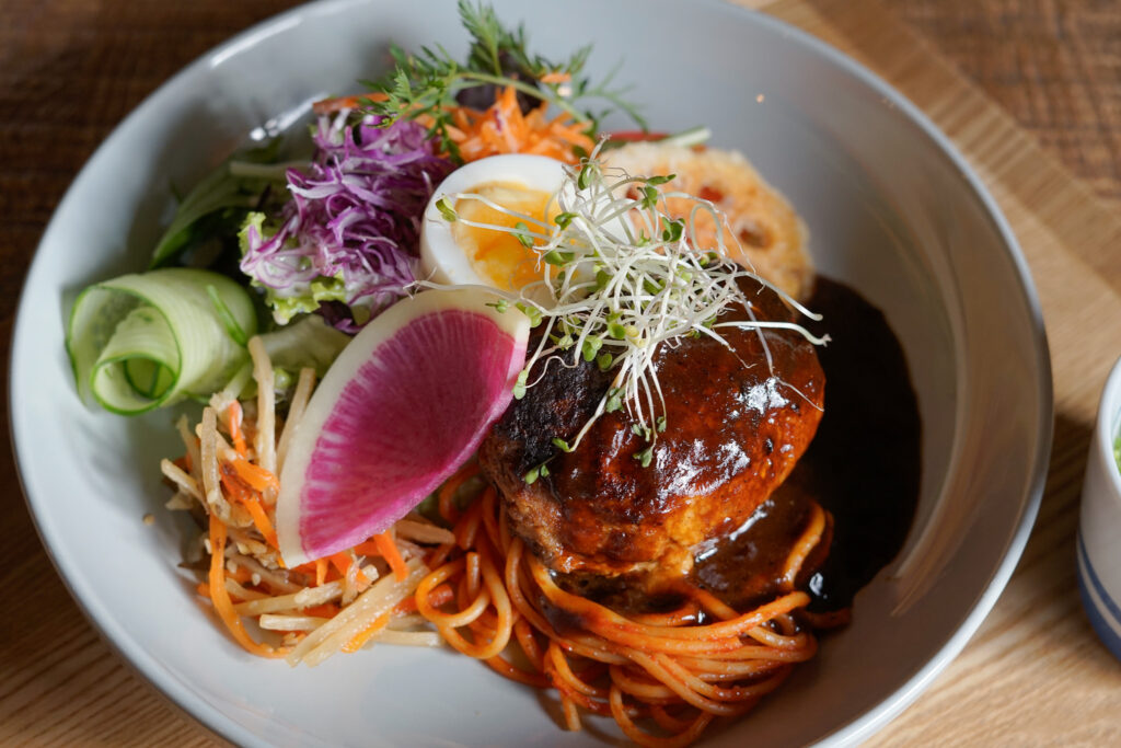 一二三食堂のハンバーグ定食