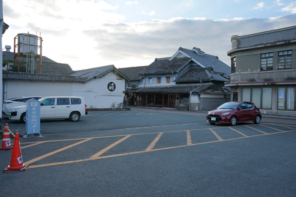 一二三食堂の駐車場