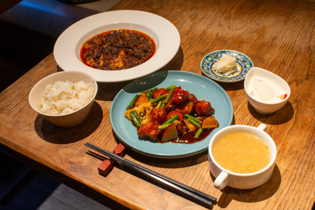 りんどうポークヒレ肉の黒酢酢豚と1862年の陳麻婆豆腐