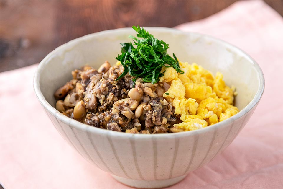 大豆とイワシのそぼろ丼