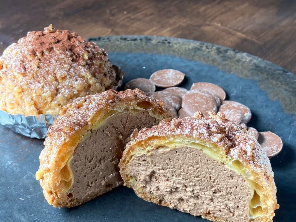 年に一度の「チョコシュー」が通常300円→250円に