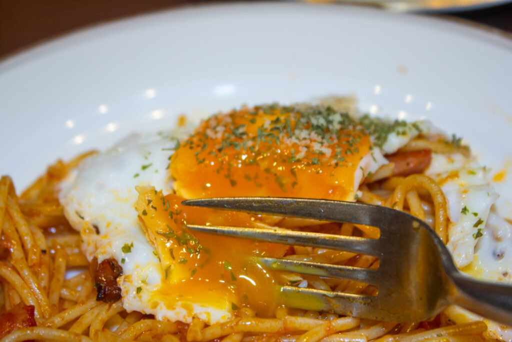 ハヤシつけナポリタン