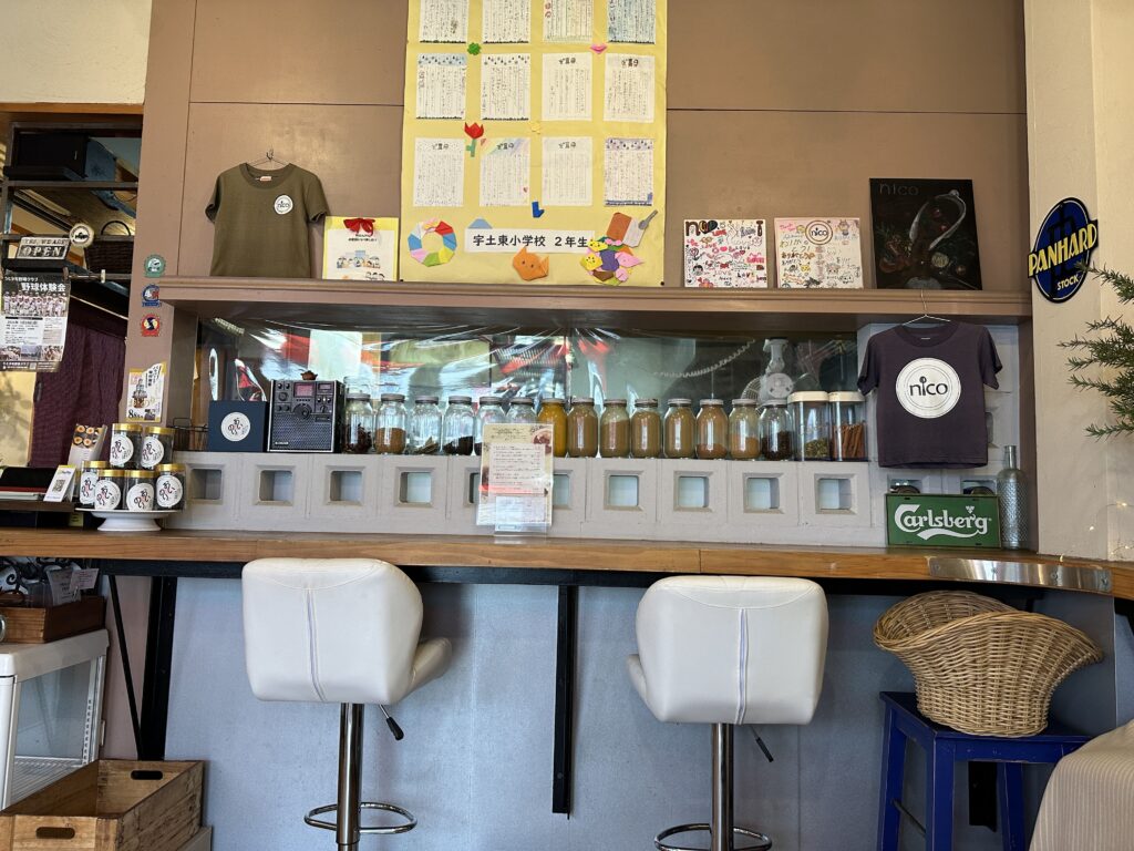 スパイス&カフェnico(ニコ)の内装