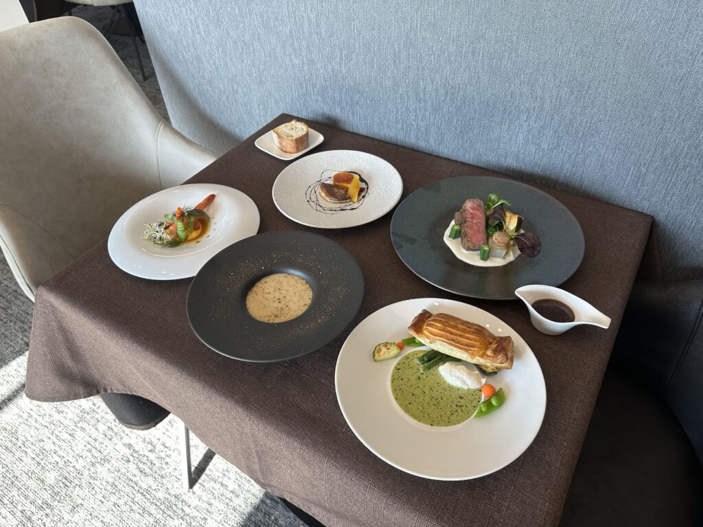 トレフルノワールの季節のコース