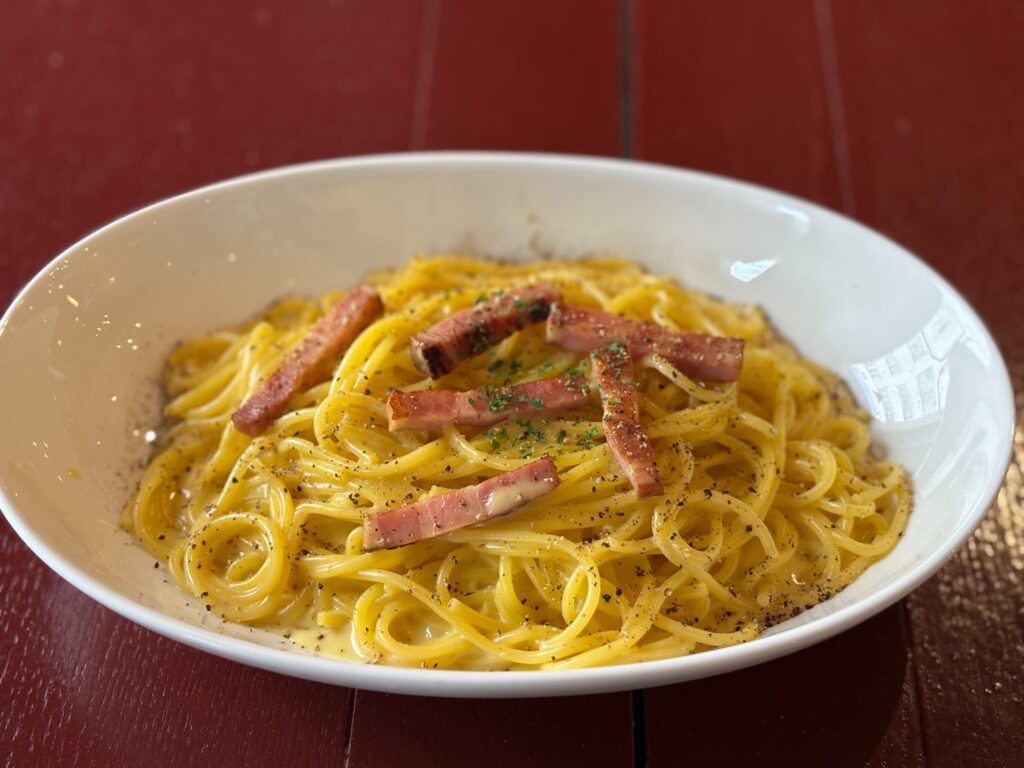 Largoのカルボナーラ