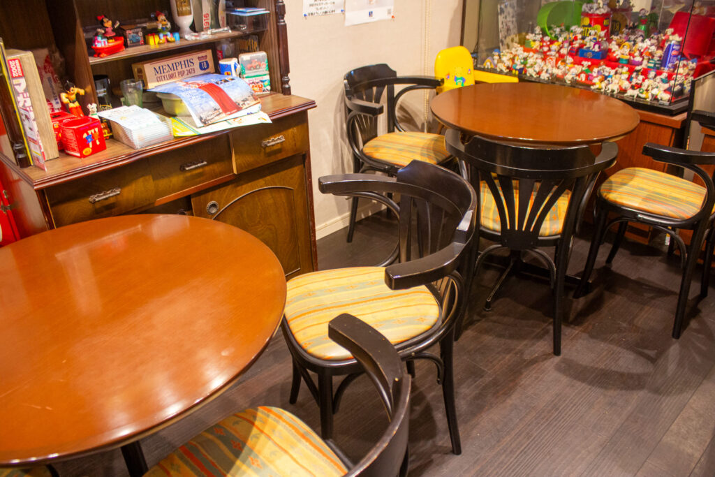 ふくチャンネルの店内