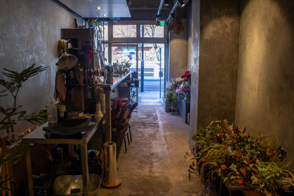 KINKY FLOWER STANDの店内