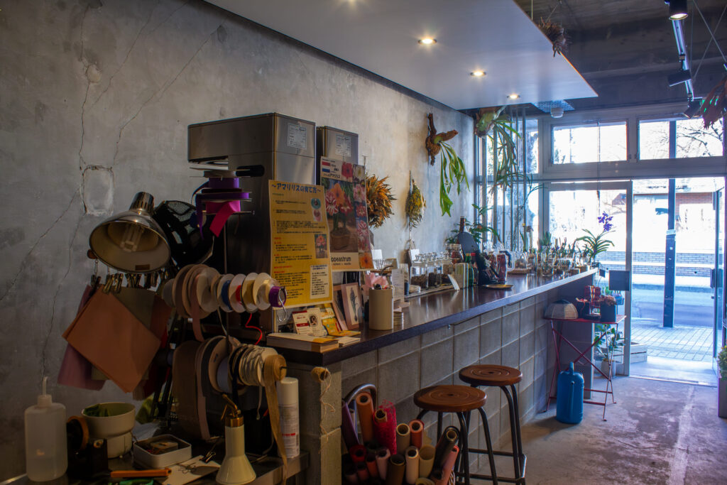 KINKY FLOWER STANDの店内