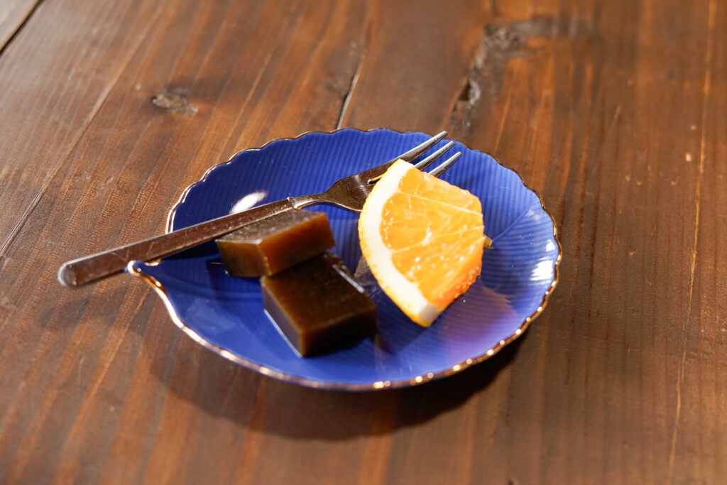 オーガニックの山鹿産の黒糖の羊羹