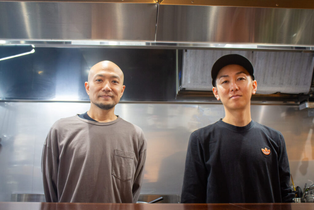 香酵味食堂の店長 川津さんとスタッフの甲斐さん