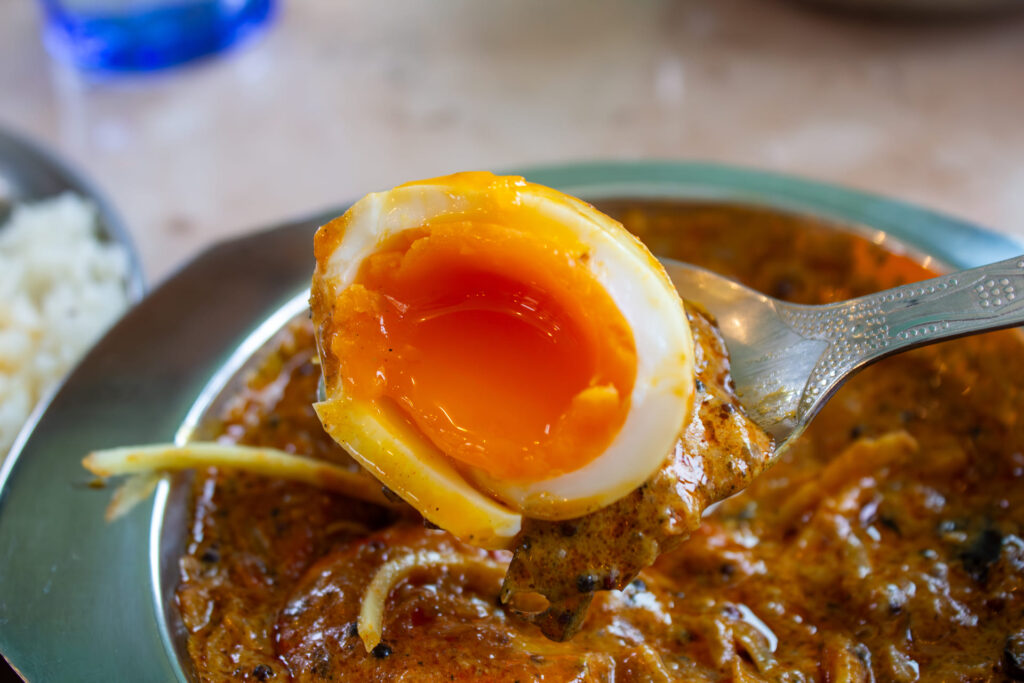チキンカラヒとエビたま
