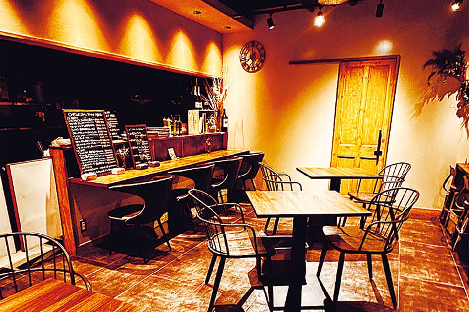 落ち着いた雰囲気の店内と心温まる接客が魅力です