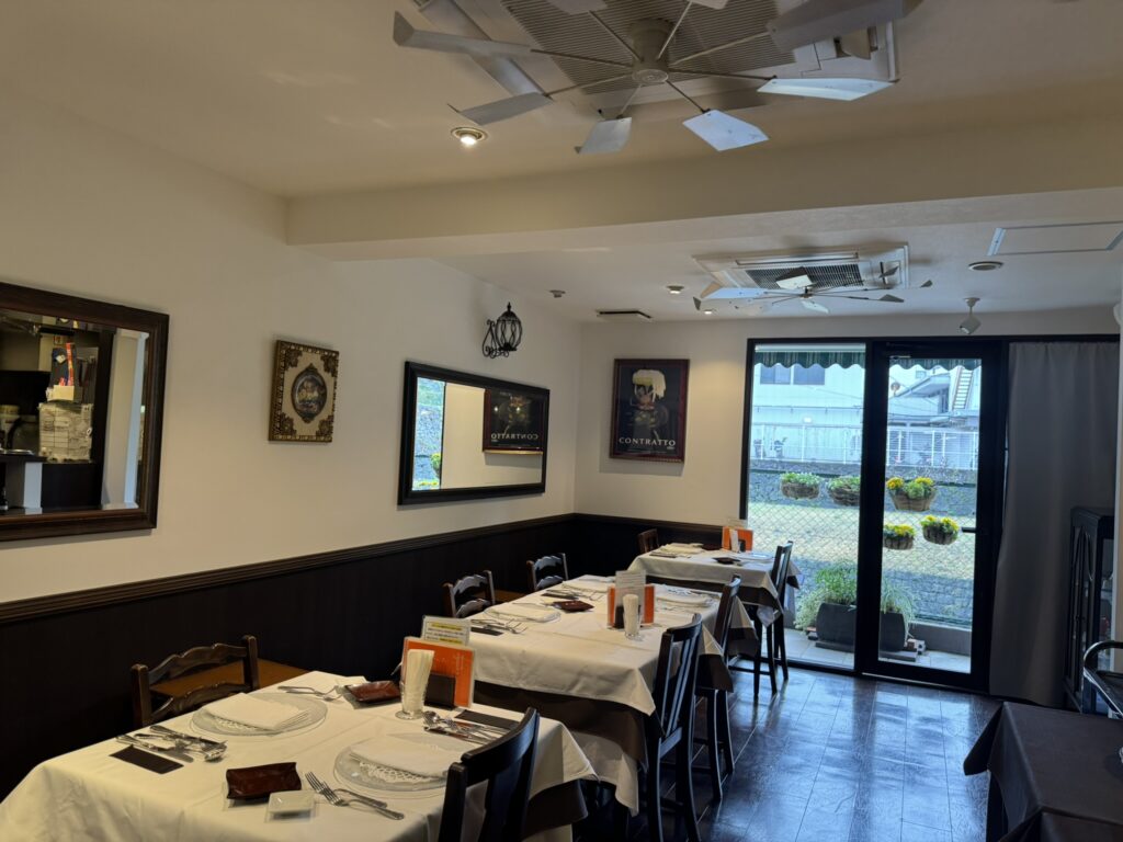 アンティコ カステッロの内装