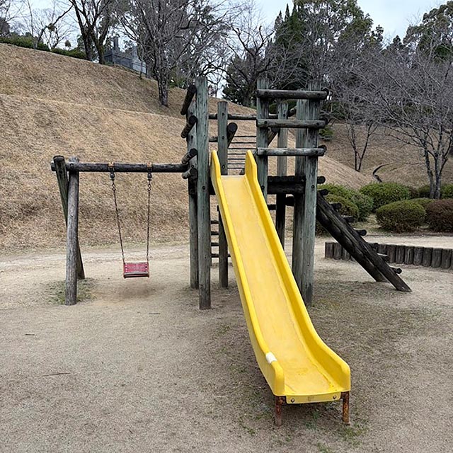 昔ながらの木製アスレチックの種類も豊富